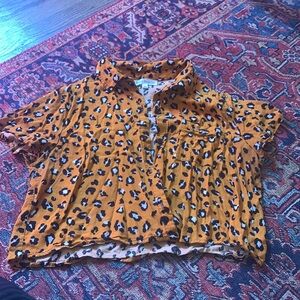Cropped fashion shirt